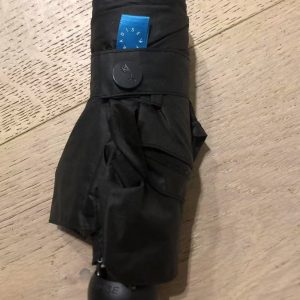 USED Paradise brand minimalist black portable umbrella | 二手天堂牌极简黑色便携伞
