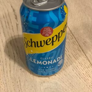 NEW Schweppes Classic Lemonade (375ml) 经典柠檬味汽水